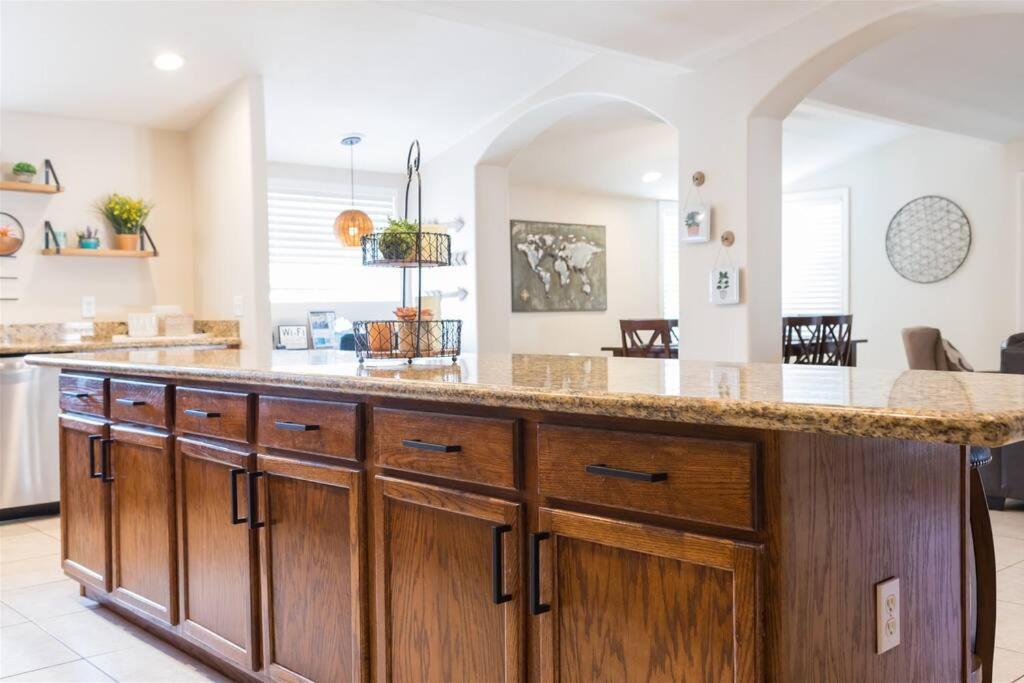 12730 Virginia Ave, Avondale Villa Dış mekan fotoğraf
