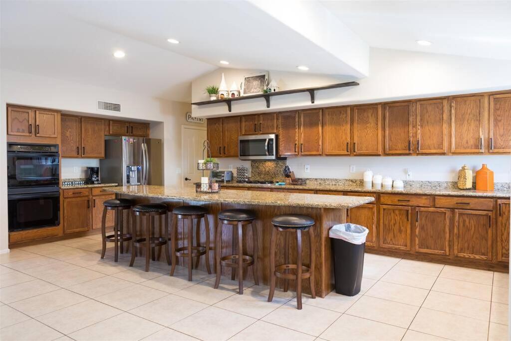 12730 Virginia Ave, Avondale Villa Dış mekan fotoğraf