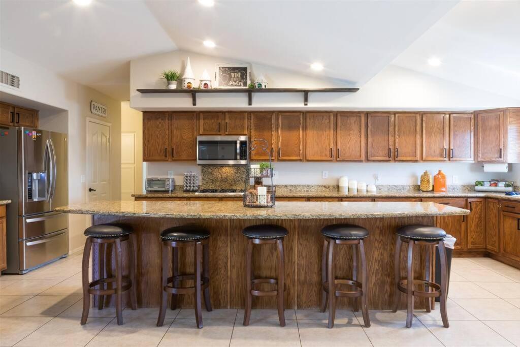12730 Virginia Ave, Avondale Villa Dış mekan fotoğraf